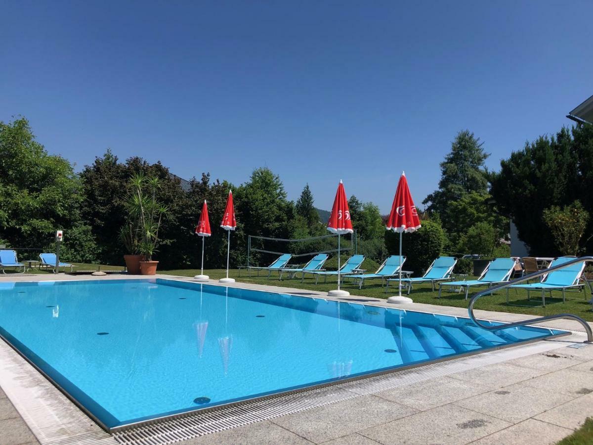 Superior-Apartment Mit Pool Und Seezugang Velden am Wörthersee Buitenkant foto